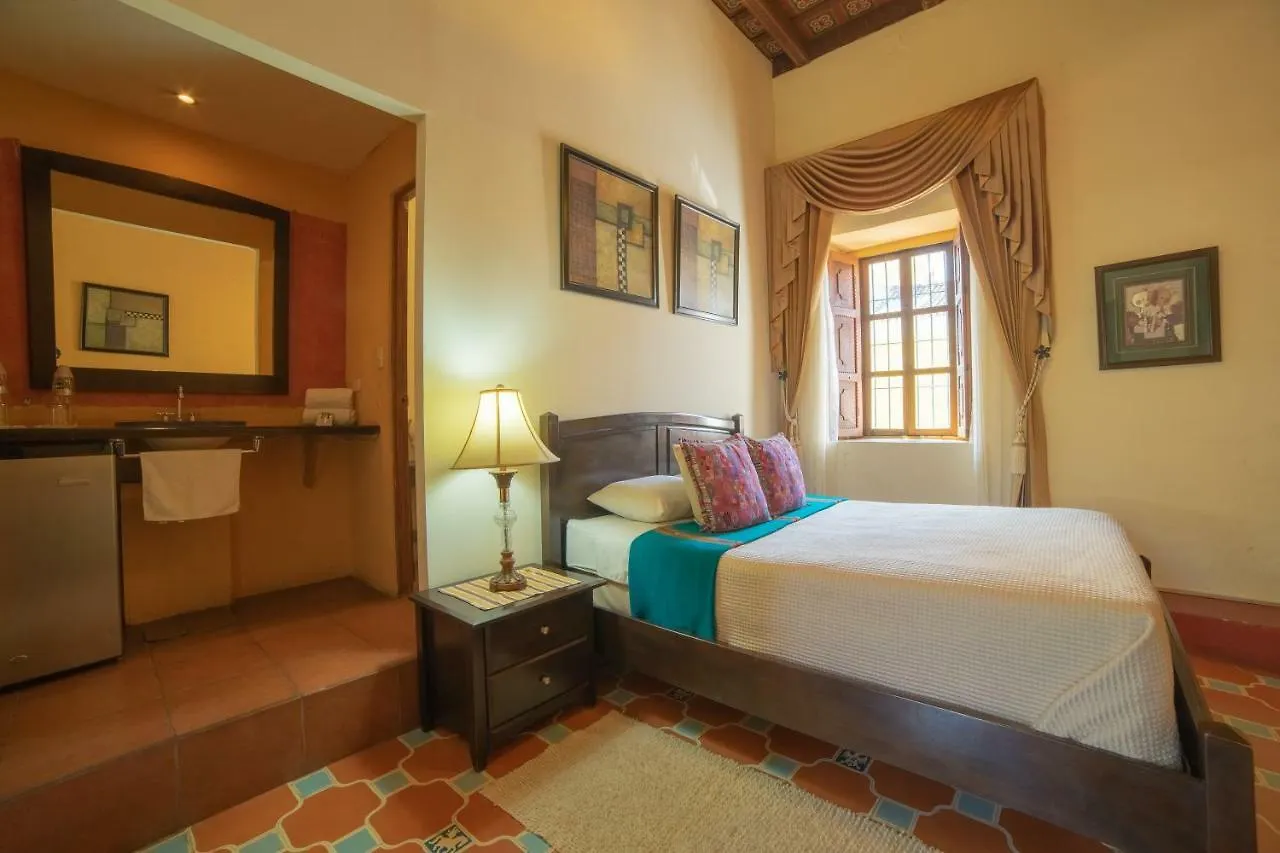 ***  Hotel Palacio Chico 1850 Antigua Guatemala